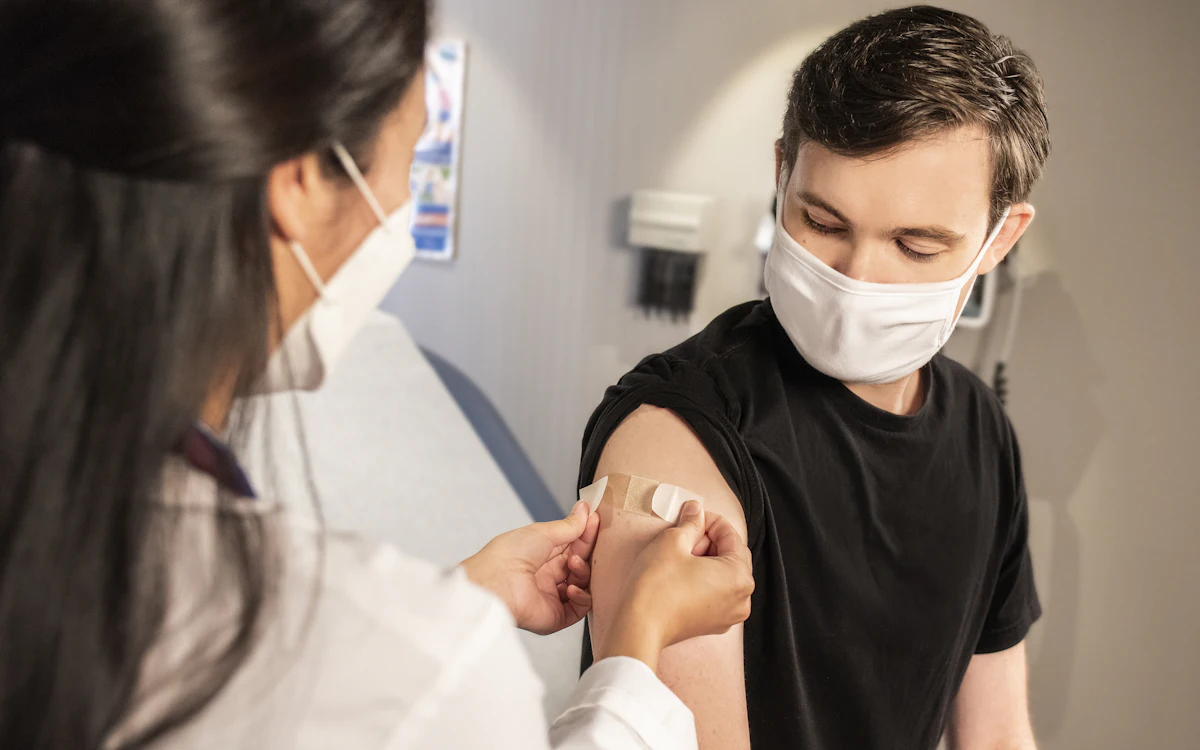 Anvisa volta a permitir coleta domiciliar de exames por postos de coleta