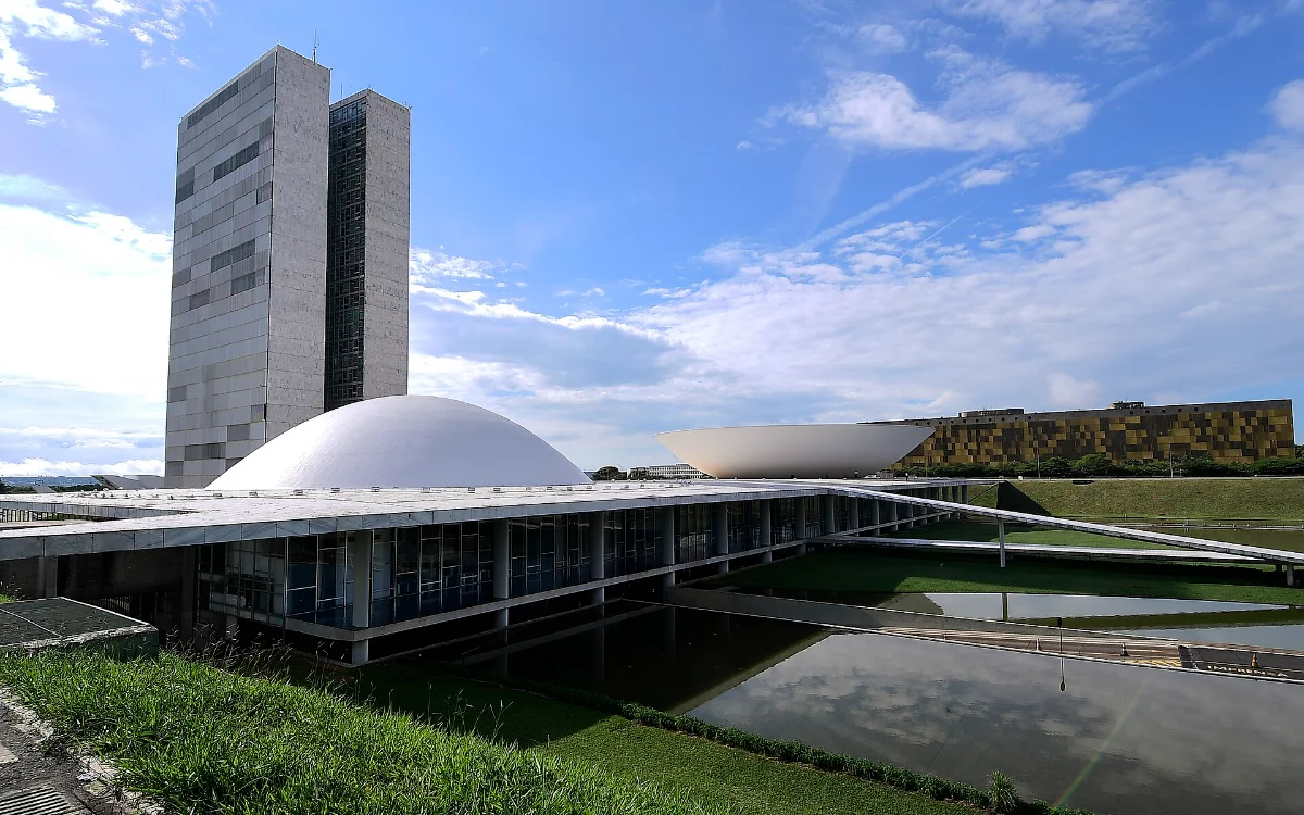 Novo Congresso terá ao menos 30 parlamentares com atuação na saúde